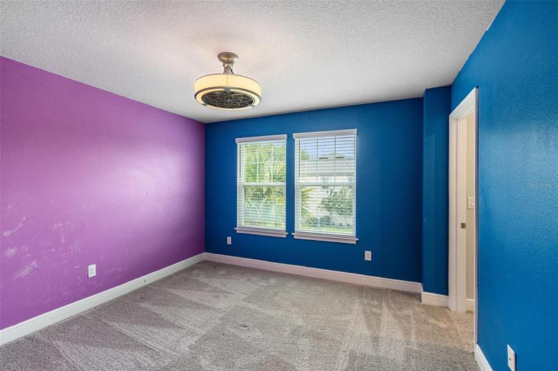 Bedroom2 with walk-in closet