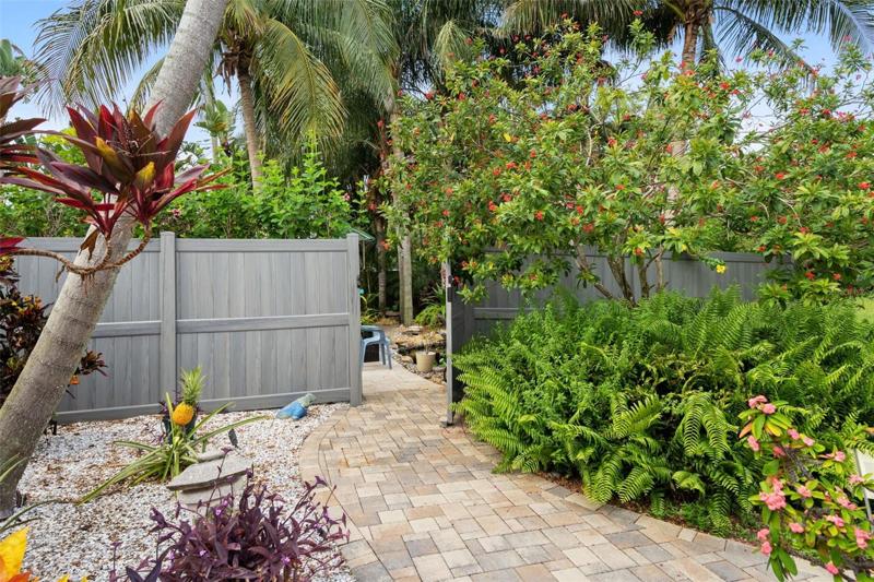 Gate for party guest to access the pool without walking through the house