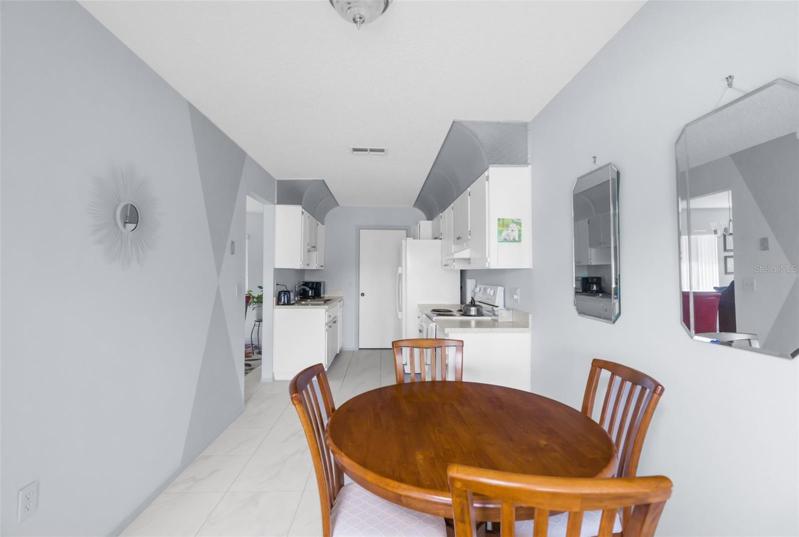 Kitchen Dining Area