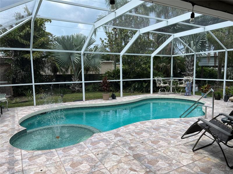 Pool & Spa