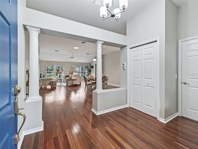 Large entry way with 2 closets!