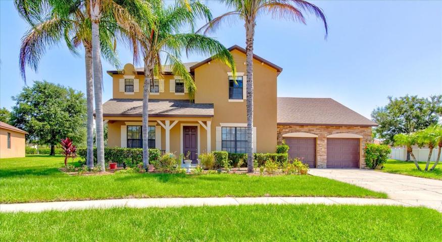 Stunning 5/4.5 Pool Home