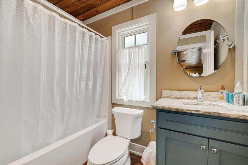 Guesthouse Bathroom