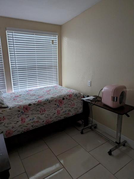 care giver bedroom or perfect office.  wall is only temporary and can be removed.