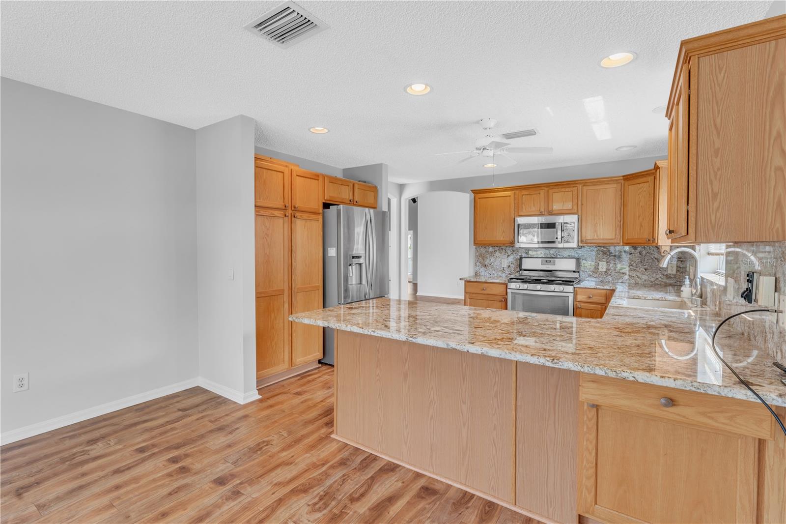 7405 SE 171st Cobblestone Street, The Villages, Florida 32162, 3 Bedrooms Bedrooms, ,2 BathroomsBathrooms,Residential,For Sale,171ST COBBLESTONE,G5070577