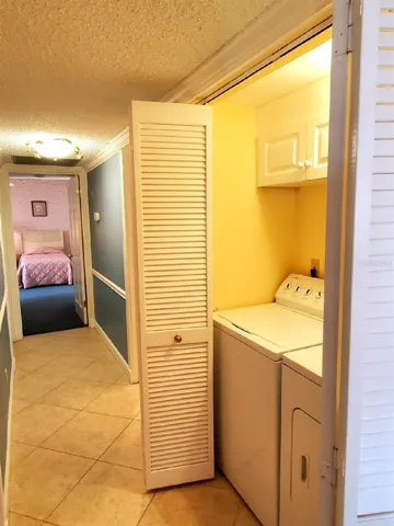 Laundry center