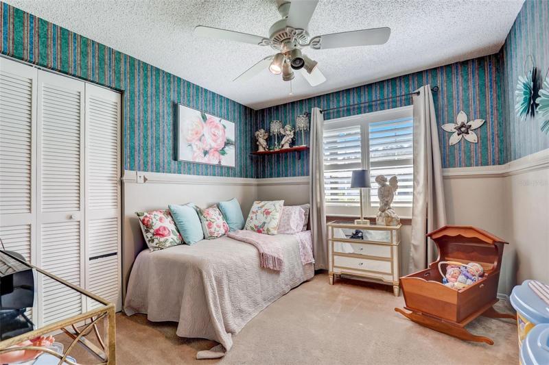 Second bedroom.