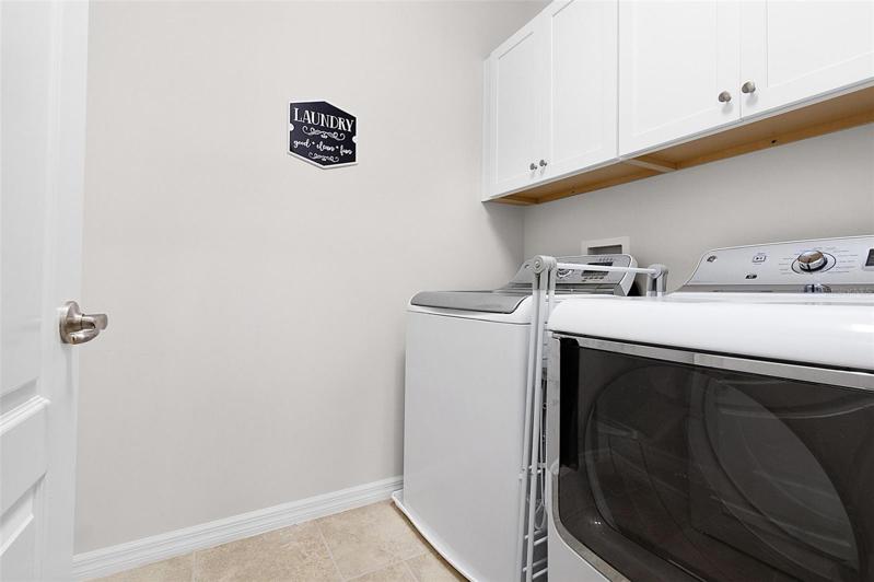 Laundry Room - 2nd floor