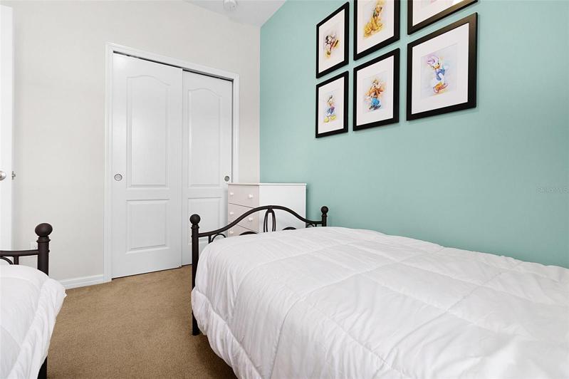 Guest Bedroom - 2nd floor