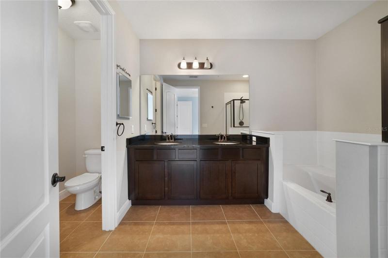 PRIMARY EN-SUITE BATH.