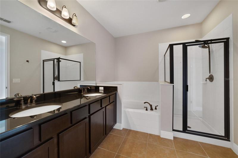 PRIMARY EN-SUITE BATH.