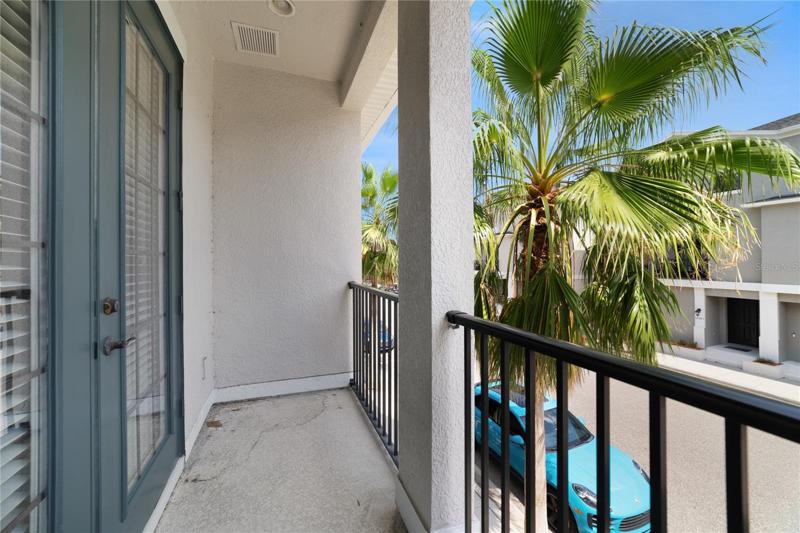 Covered patio!