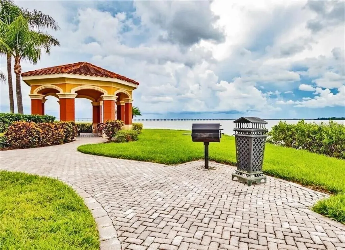Clearwater, Florida 33764, 2 Bedrooms Bedrooms, 0 ,1 BathroomBathrooms,Residential Lease,For Rent,VIA CAPRI,0,T3456335