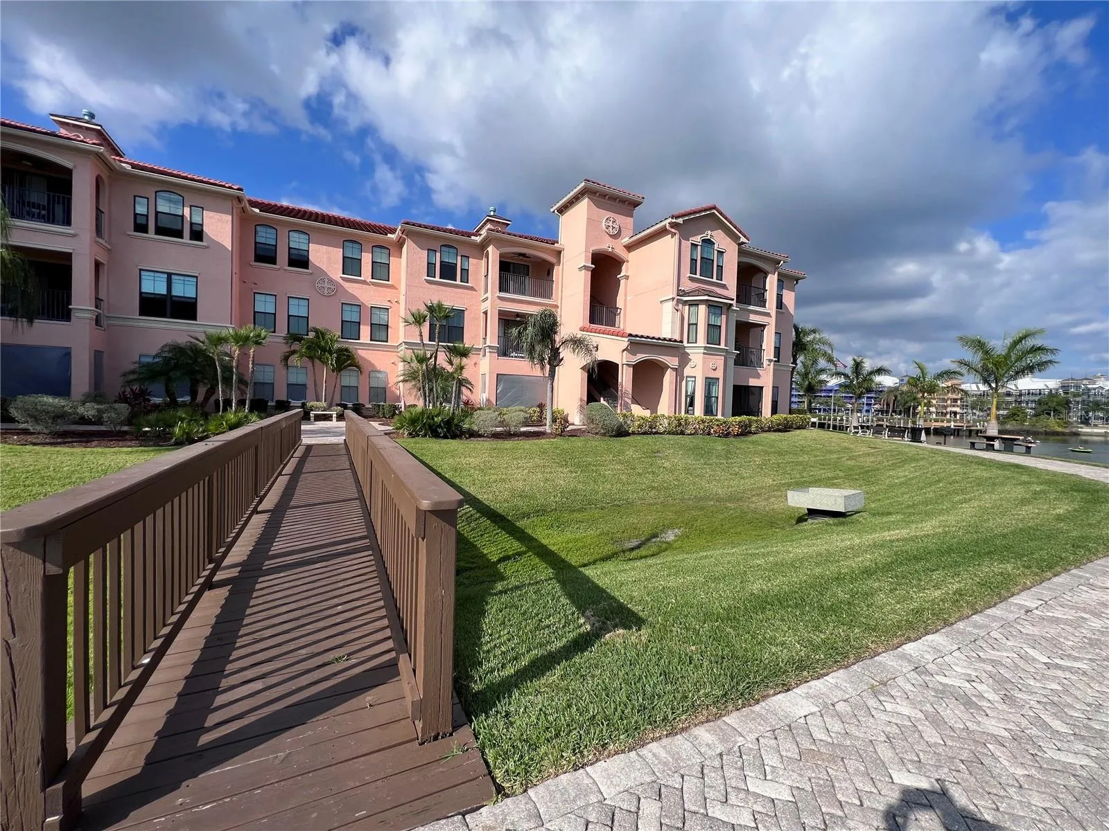 Clearwater, Florida 33764, 2 Bedrooms Bedrooms, 0 ,1 BathroomBathrooms,Residential Lease,For Rent,VIA CAPRI,0,T3456335