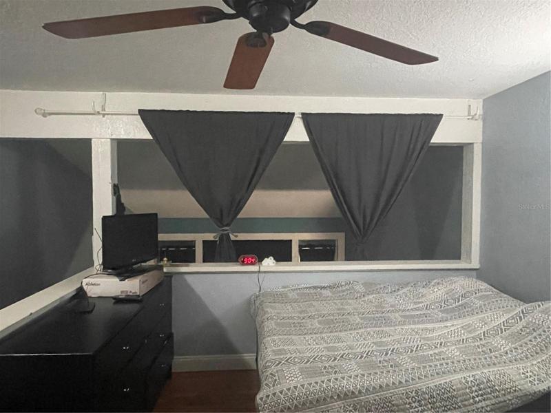 MASTERBEDROOM