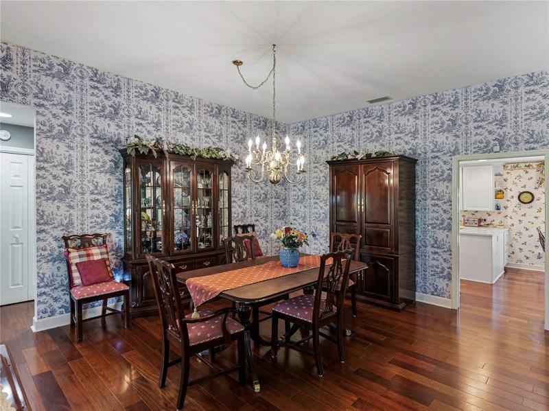 Formal Dining