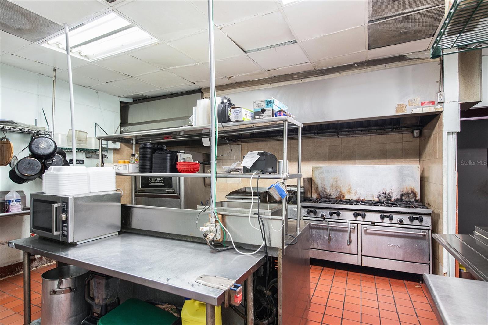 2047 E Fowler Avenue, Tampa, Florida 33612, ,Business Opportunity,For Sale,FOWLER,T3456374