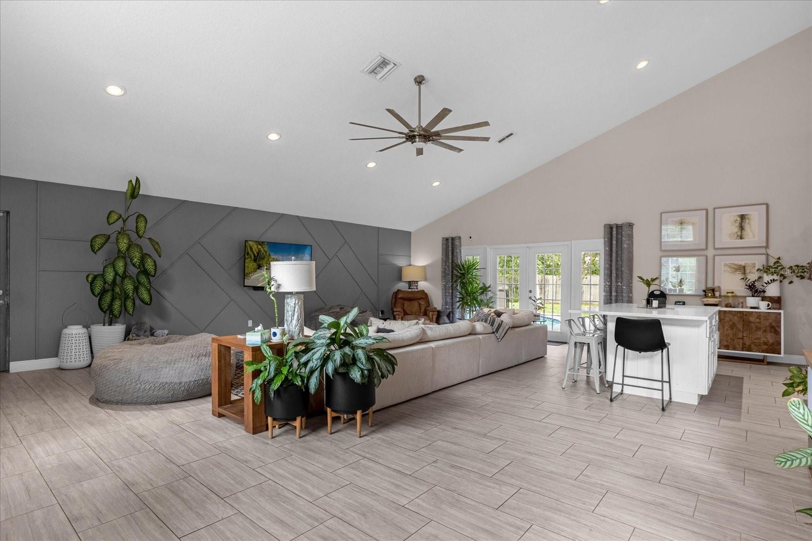 904 Gazell Trail, Winter Springs, Florida 32708, 4 Bedrooms Bedrooms, ,4 BathroomsBathrooms,Residential,For Sale,GAZELL,O6123231