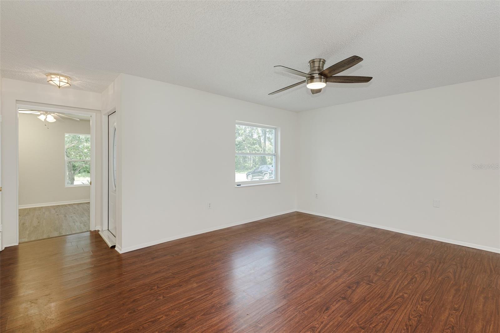 Livingroom from BR2/3