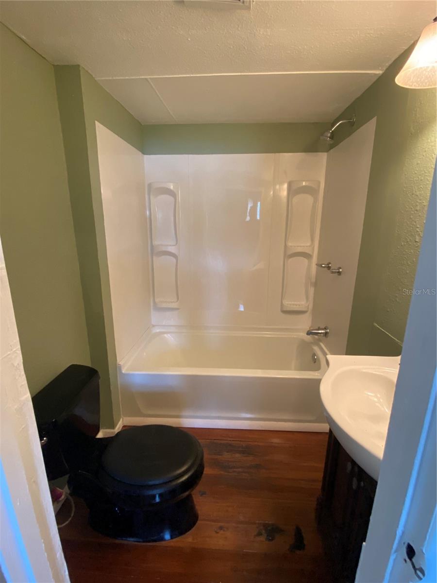 1804 Edmondson Road, Nokomis, Florida 34275, 2 Bedrooms Bedrooms, ,1 BathroomBathrooms,Residential,For Sale,EDMONDSON,A4575380