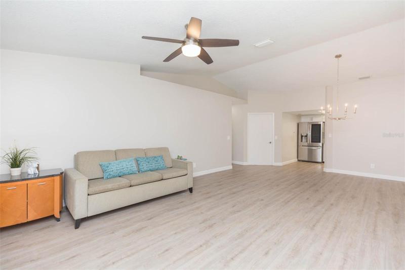 Living to dining rooms
