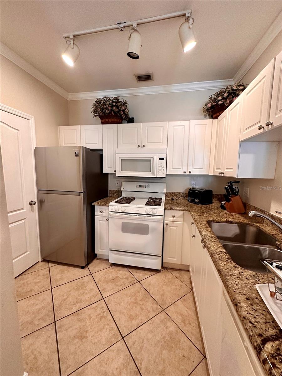 2721 Via Murano #310, Clearwater, Florida 33764, 2 Bedrooms Bedrooms, ,2 BathroomsBathrooms,Residential,For Sale,VIA MURANO,U8205793