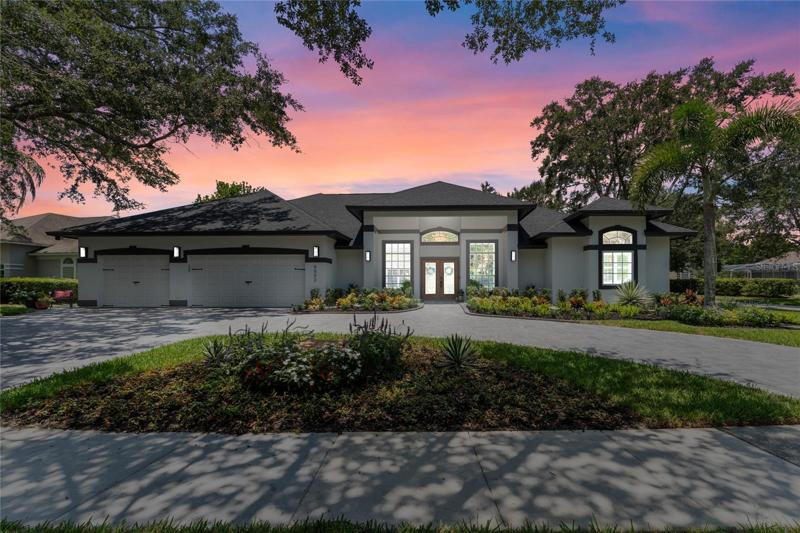 Right in the heart of Doctor Phillips, you'll love all the features this home has to offer.