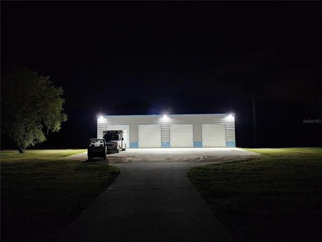 Garage/Workshop