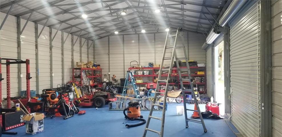 Garage/Workshop