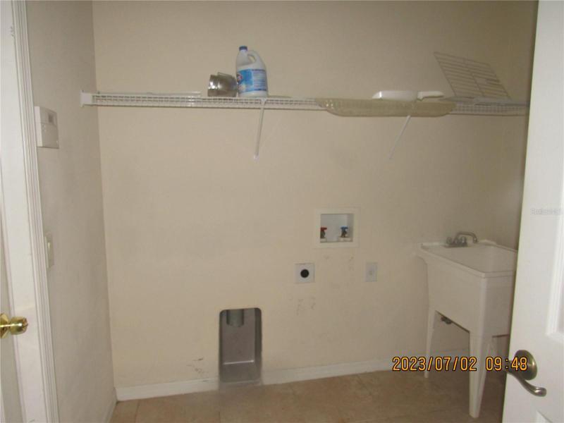 Washer/Dryer Hook up