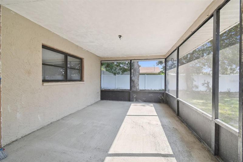 Screened in Patio