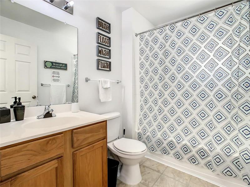2nd bathroom