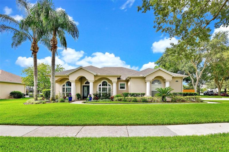 4132 Bell Tower Court