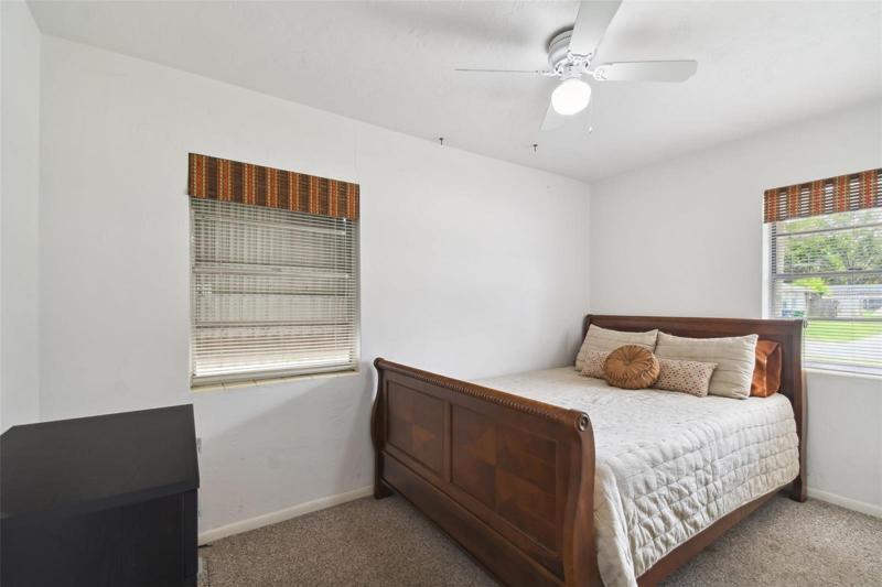 bedroom2