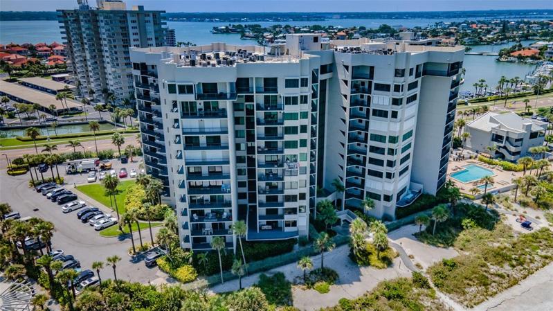 9th Floor NW Corner Direct Gulf front unit!