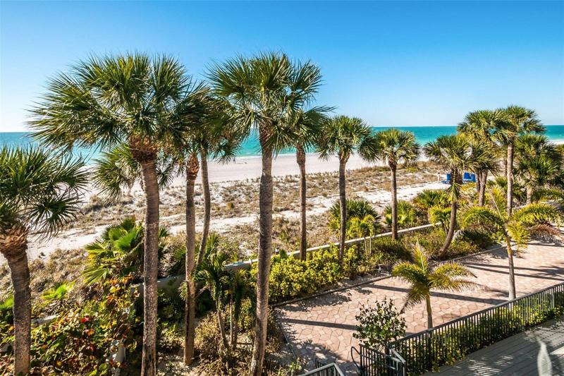 Wonderful Beach Views!