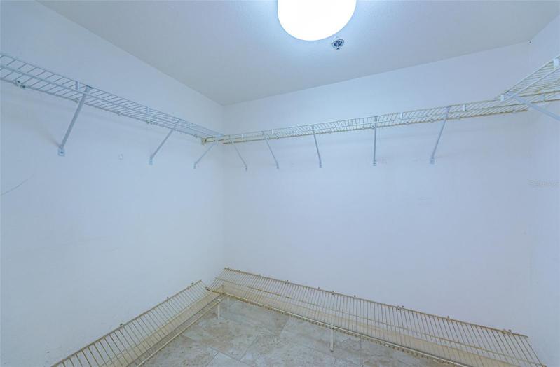 Walk-in closet