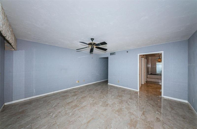 Plenty of additional closet space!