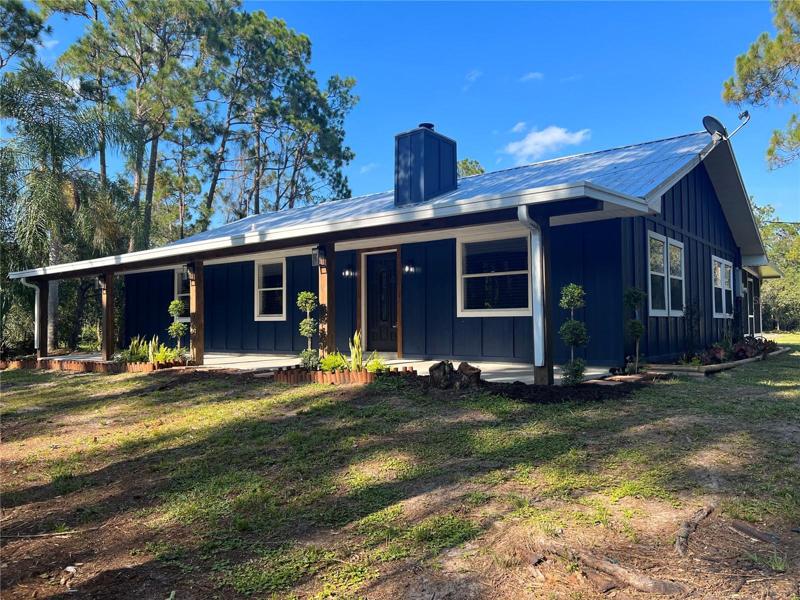 3BD/2BA on 2.37 ACRES