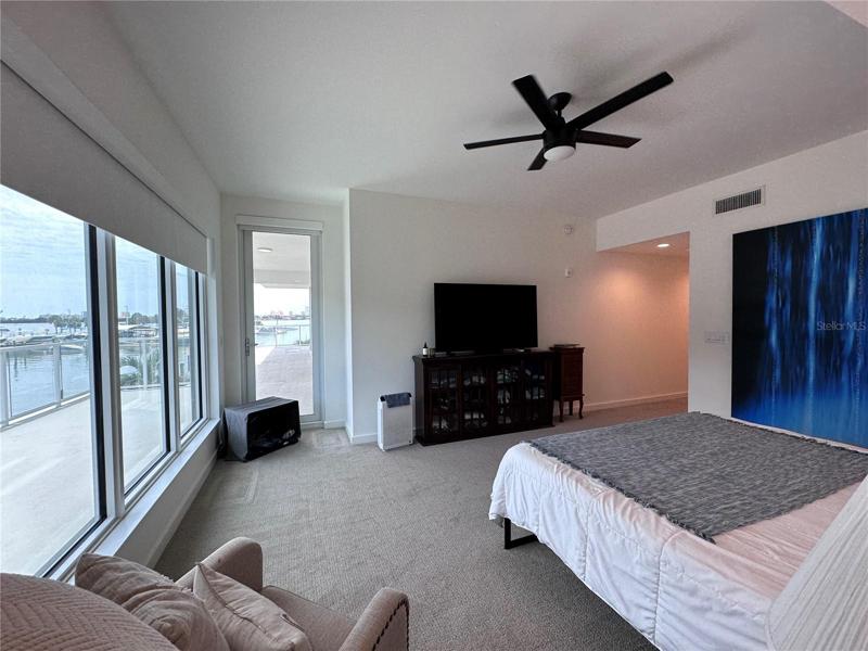 Primary suite