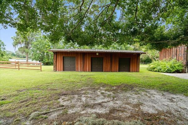 detached 3 bay shed wit electric