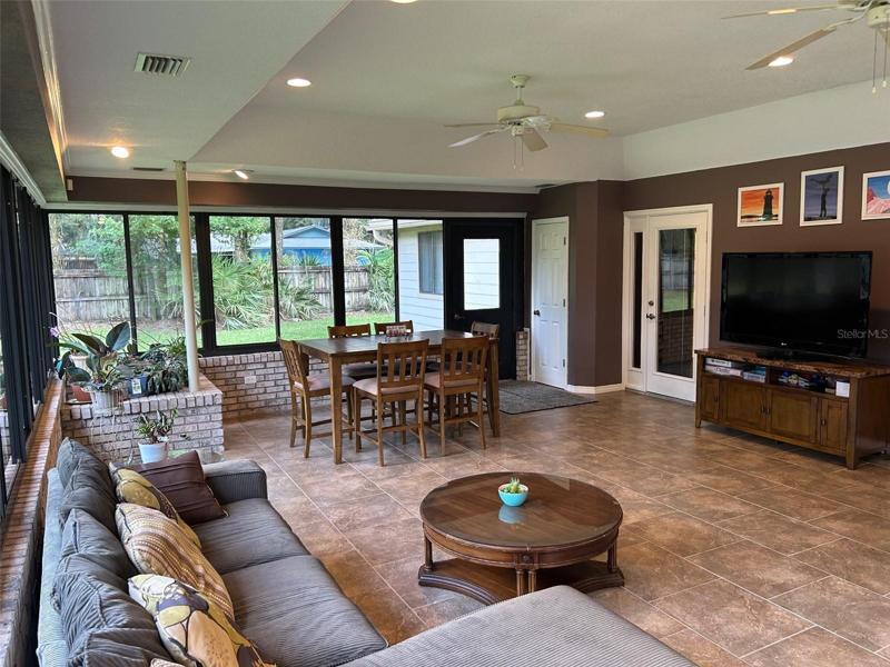 Florida room