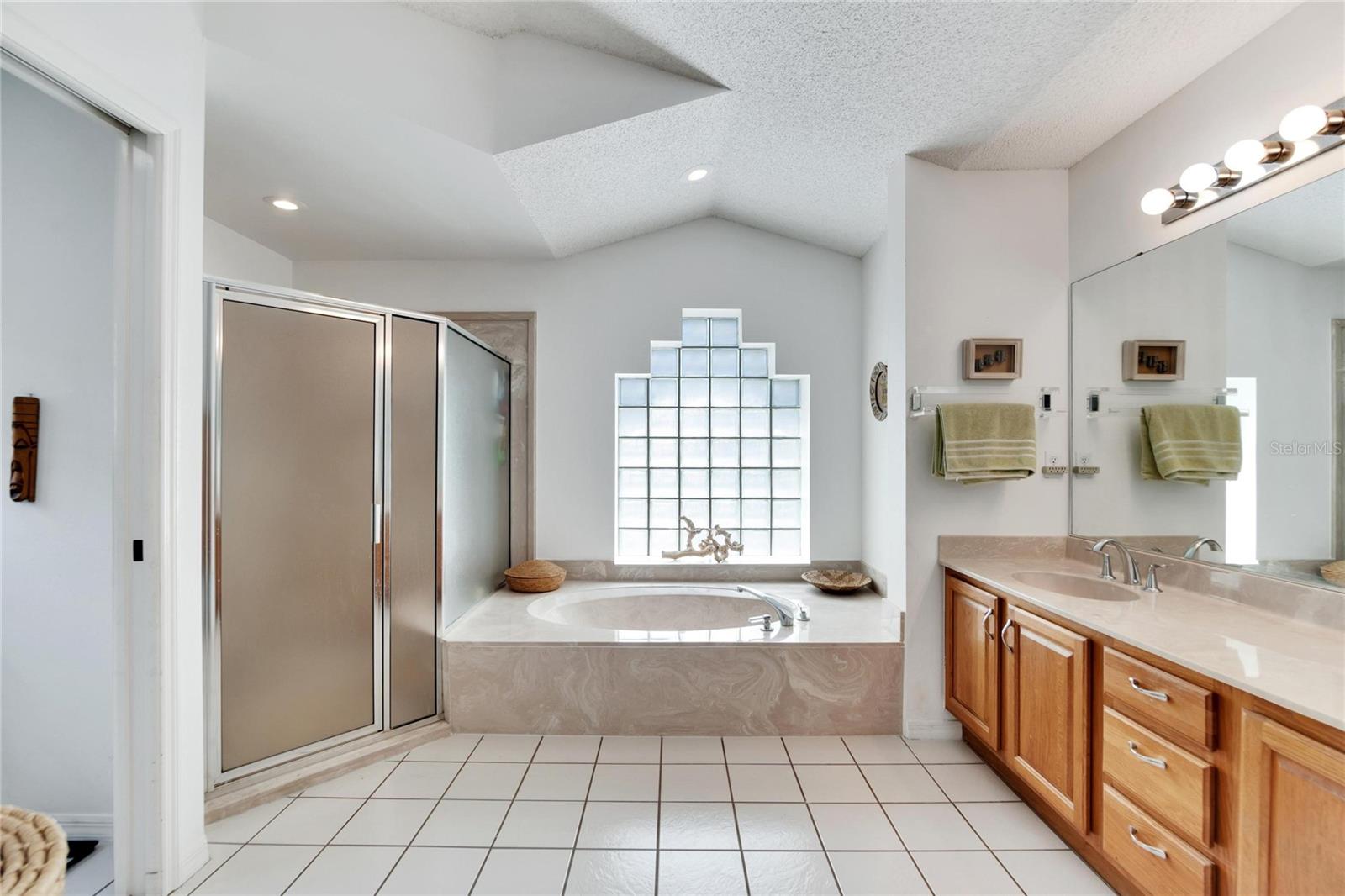Block window lets in a lot of light while ensuring privacy.