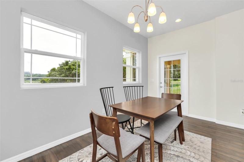 DINING ROOM AREA OFF THE KITCHEN