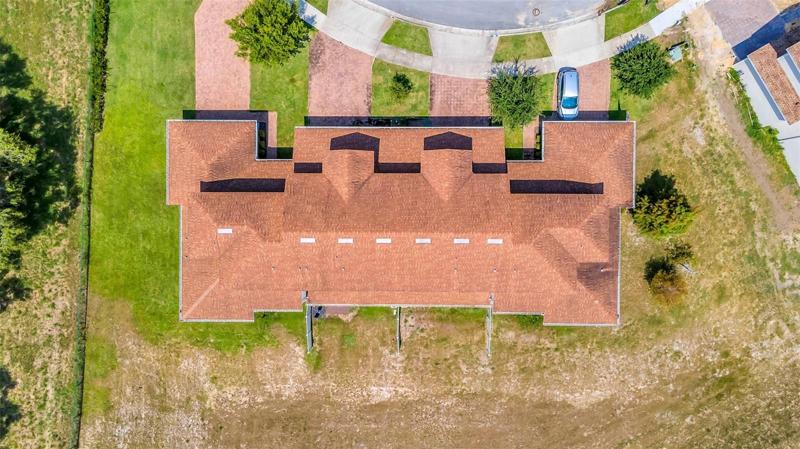 TOP VIEW OF THE TOWNHOME