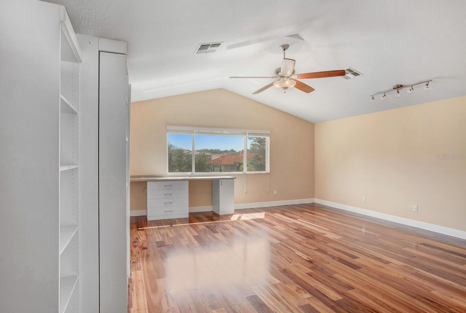 Bonus Room