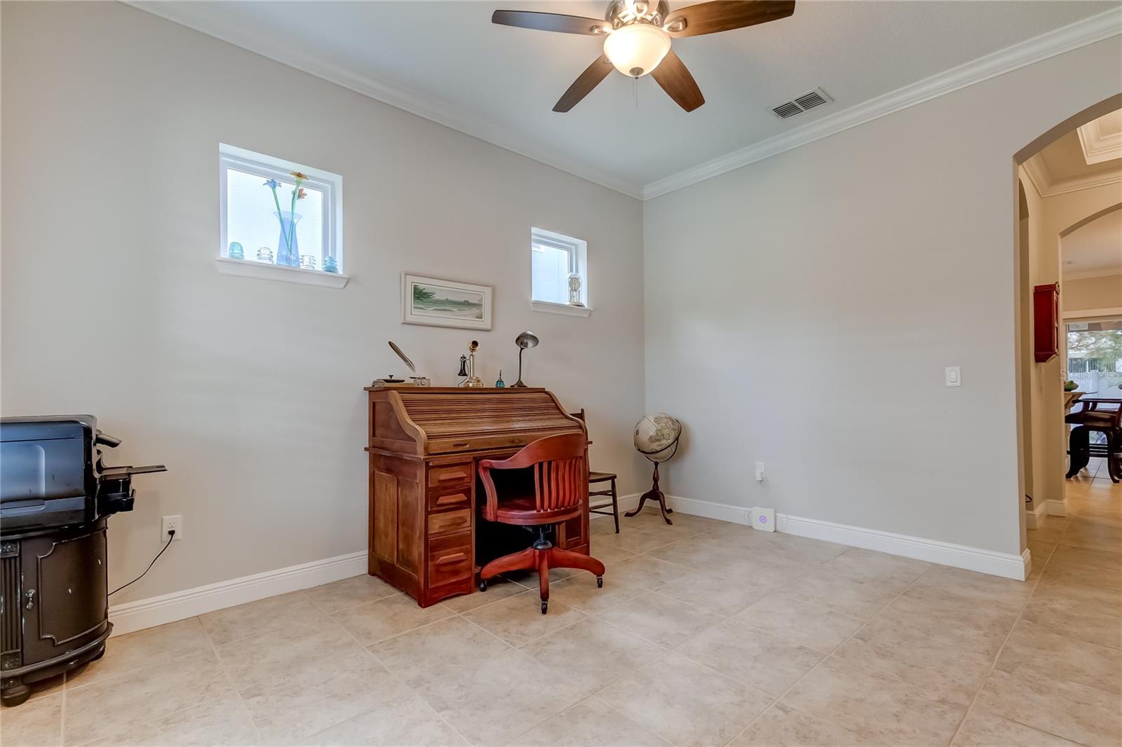 Flex space at entry to home