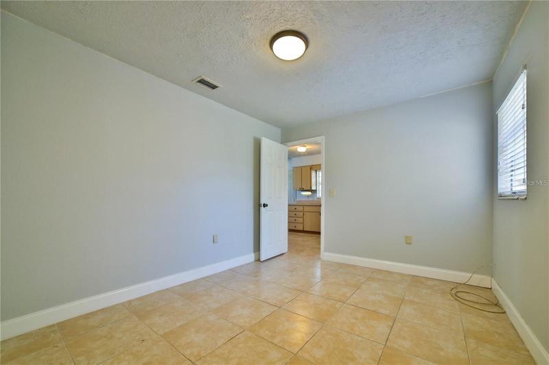 4th BR/office