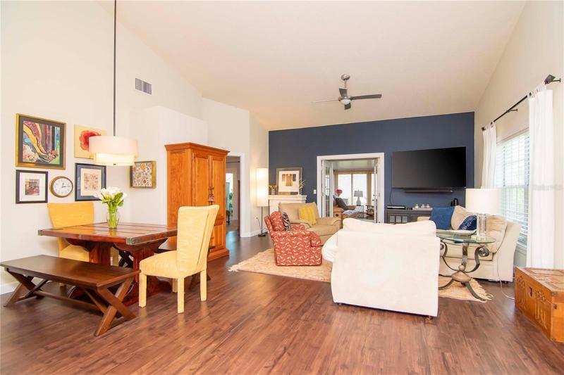 Dining Room/Living Room