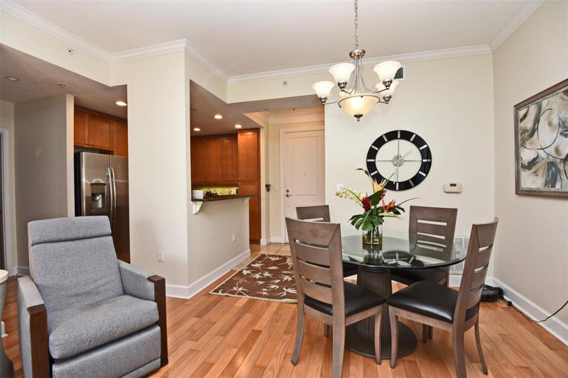 Dining Area Pic 1
